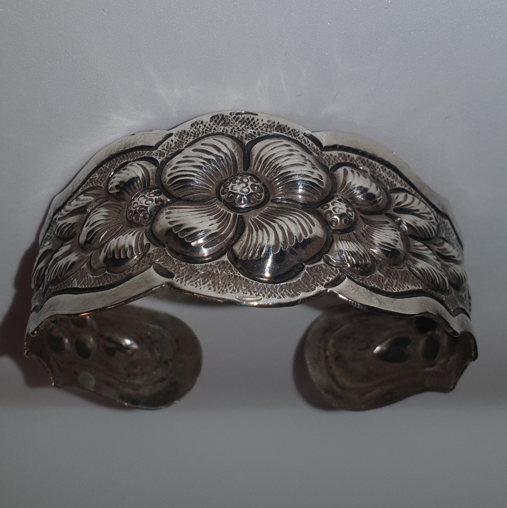 Sanborns Floral Silver Cuff Bracelet